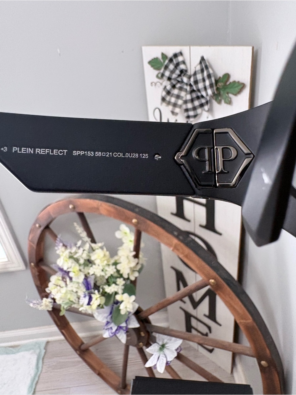 Philipp Plein Black Angular Sunglasses with Matching Clutch NWT SPP153 - Picture 4 of 10